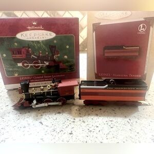Hallmark Lionel Steam Locomotive and Hiawatha Tender Ornaments